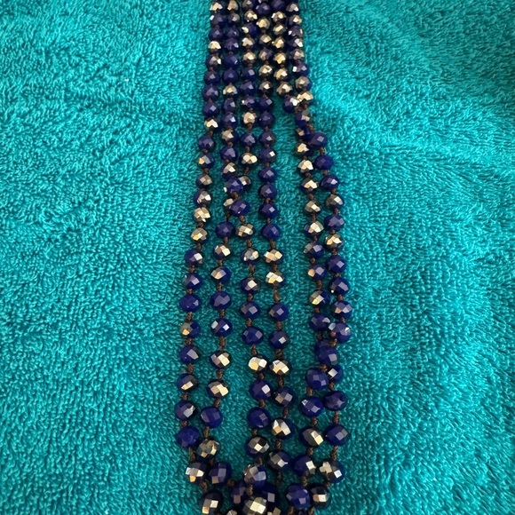 Elegant Blue Beaded Necklace - Picture 2 of 2